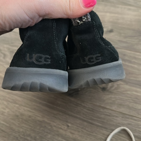 Ugg Black Tie up ankle boot size 5 women’s - Picture 4 of 6